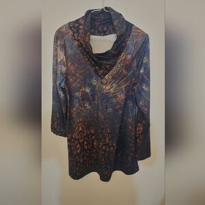 Chic Multicolor Tunic with Button Detail